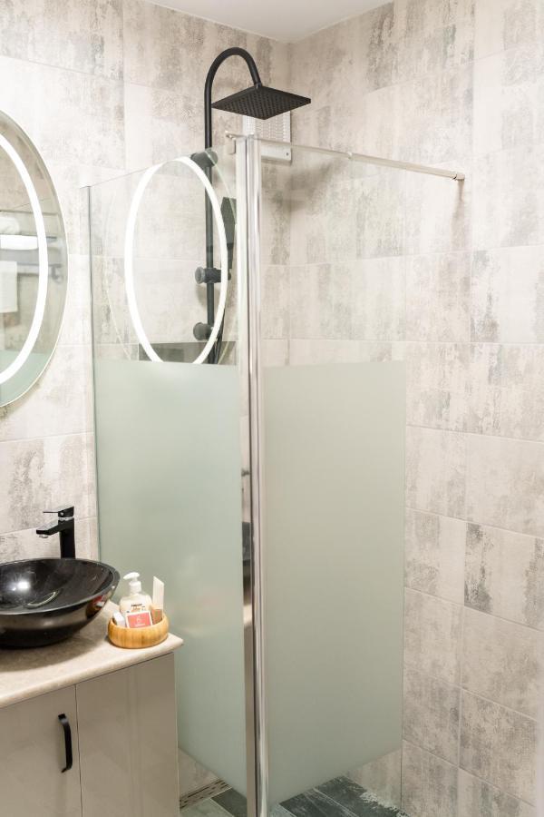 Apartament Alessia Дробета-Турну-Северин Екстер'єр фото