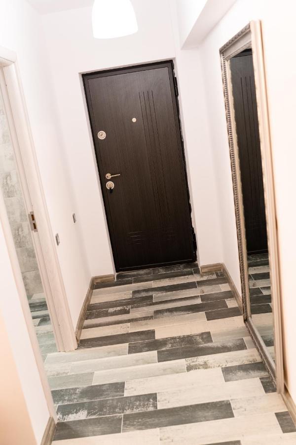 Apartament Alessia Дробета-Турну-Северин Екстер'єр фото