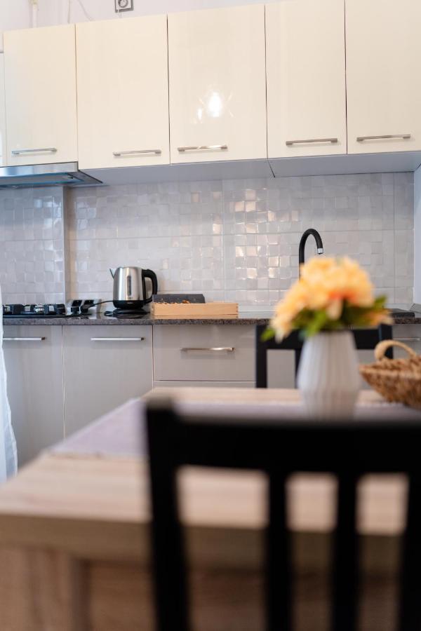 Apartament Alessia Дробета-Турну-Северин Екстер'єр фото